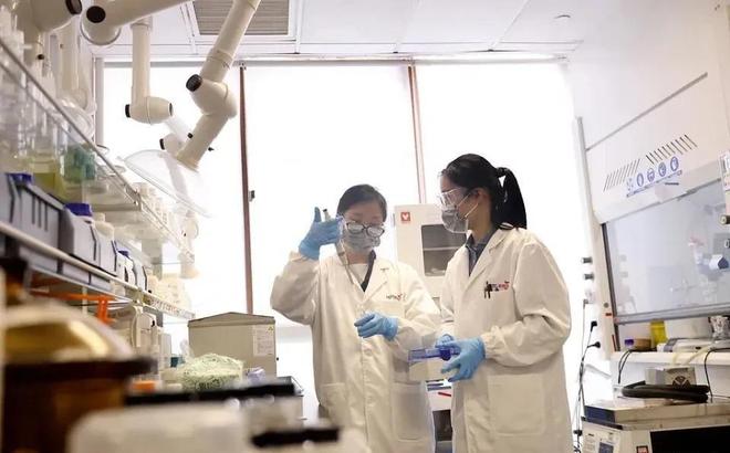 万中国学生将被遣返目的曝光反噬即将到来爱游戏app登录特朗普撕破脸皮！27(图10)